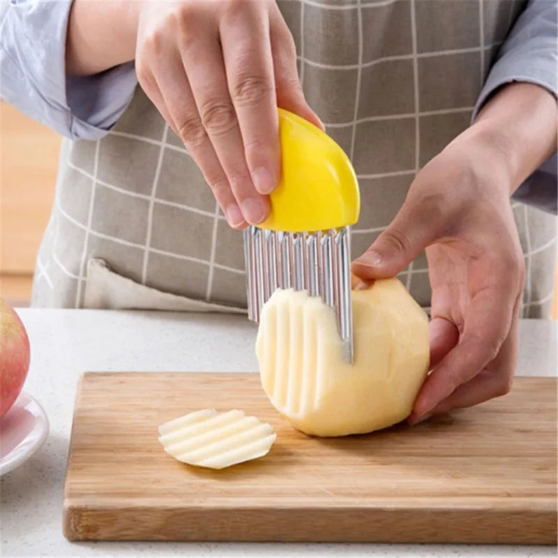 Stainless Steel Potato Chip Slicer Dough Vegetable Fruit Crinkle Wavy Slicer Knife Potato Cutter Chopper French Fry Maker Tool
