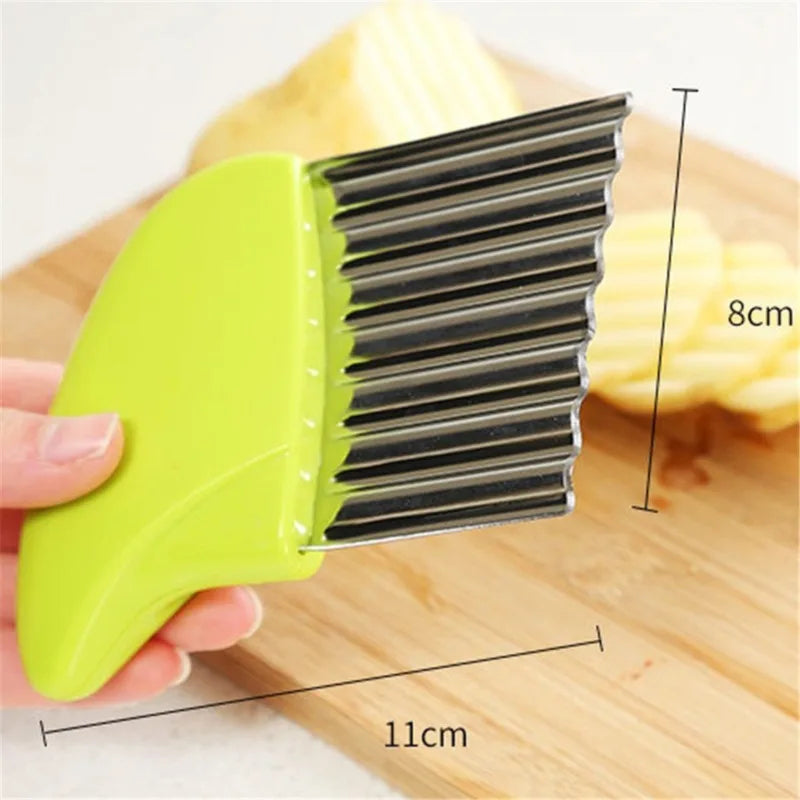 Stainless Steel Potato Chip Slicer Dough Vegetable Fruit Crinkle Wavy Slicer Knife Potato Cutter Chopper French Fry Maker Tool